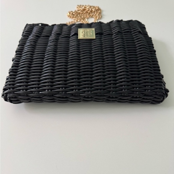 Simply Southern Key Largo Black Woven Purse with Gold Accents - Picture 4 of 9